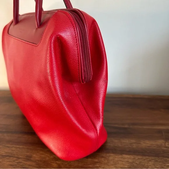 Barbara Milano. Red Leather Handbag. Used - Picture 7 of 10